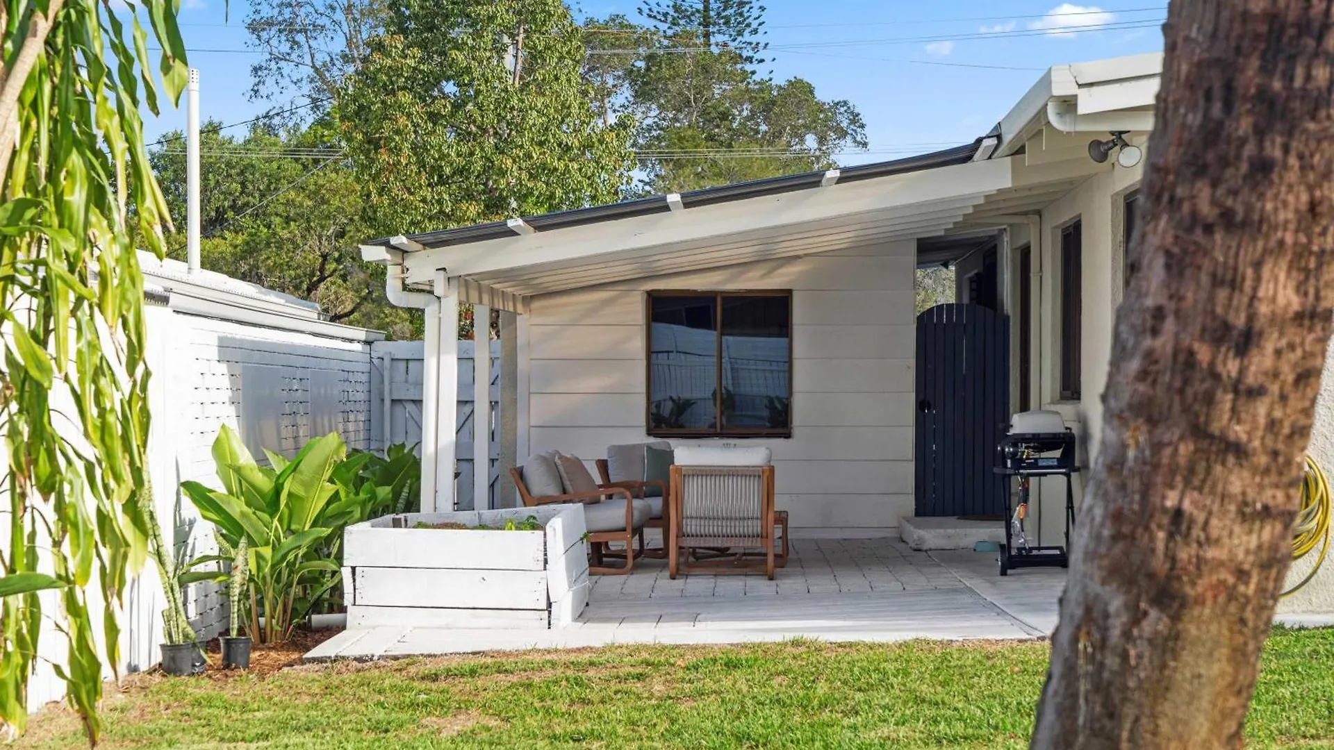 Coastal Comfort: Relax & Recharge In Maroochydore Australia