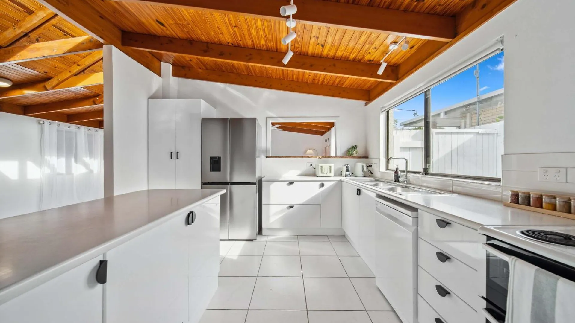 Holiday home Coastal Comfort: Relax & Recharge In Maroochydore Australia
